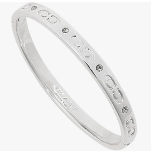 💥COACH KISSING “C” HINGED BANGLE BRACELET - SILVER💥